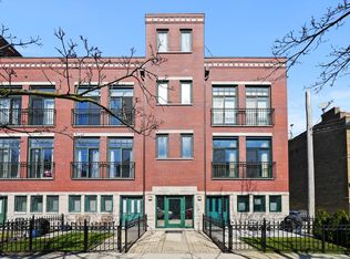 2036 W Warner Ave UNIT 302, Chicago, IL 60618