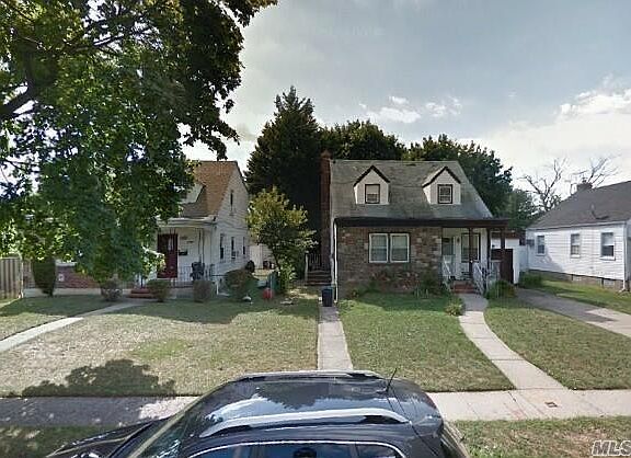 2nd image of 8458 249th St