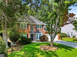575 Kingsport Dr, Roswell, GA 30076