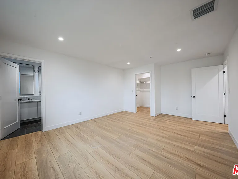 1525 S Carmelina Ave #1527 — Photo 18