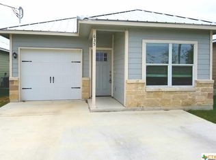 635 Orion Dr, New Braunfels, TX 78130