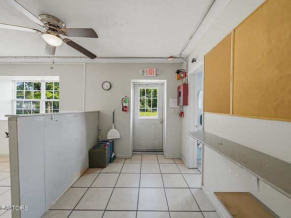 4th image of 607 Old Tacora Hills Rd