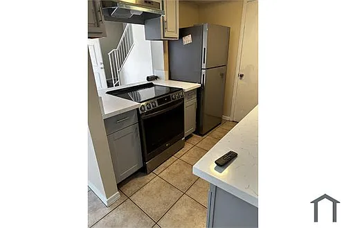 4229 S 47th Pl Photo 1