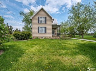 9248 Chinavare Rd, Newport, MI 48166