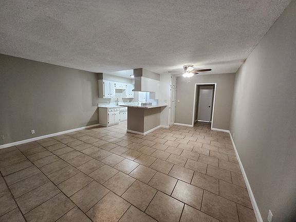 2nd image of 255 Temple Ave #3