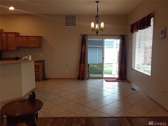4th image of 313 Joshua Ct