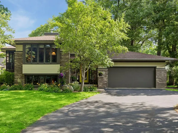11236 W River Rd, Champlin, MN 55316