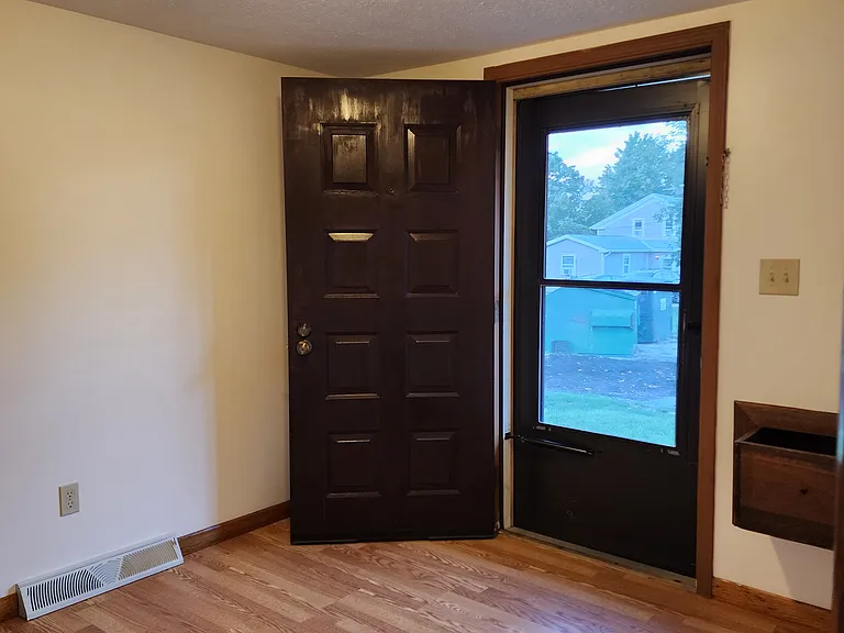 Mud room/front entrance
