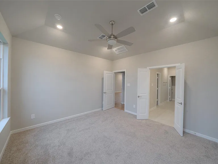 21859 Fitzroy Manor Ln — Photo 23
