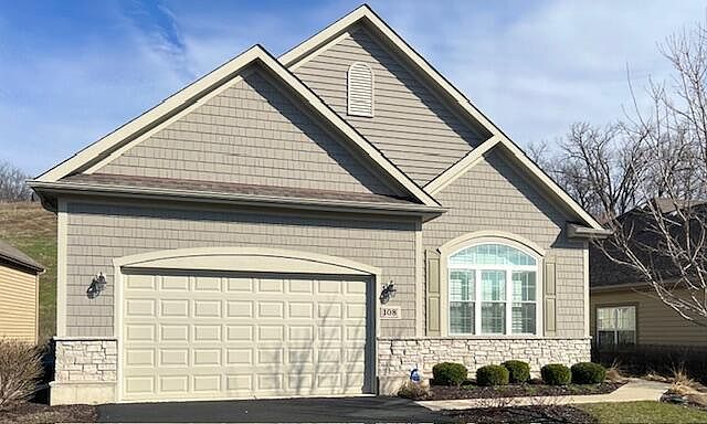 1st image of 108 Lake Vista CIRCLE