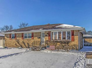 9612 Boulevard Dr, Highland, IN 46322