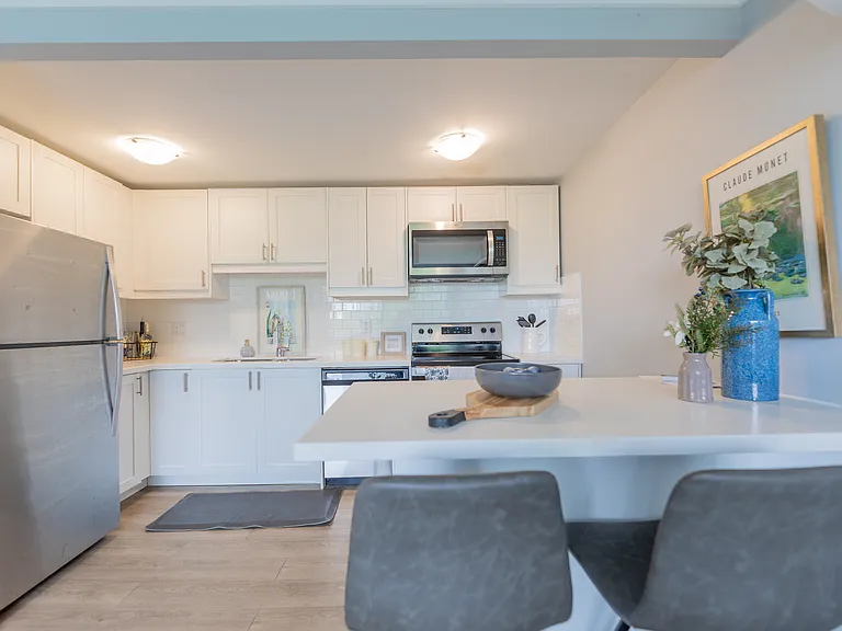 335 Melvin Ave — Photo 7