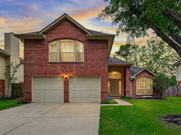 4210 W Meadows Dr, Sugar Land, TX 77479
