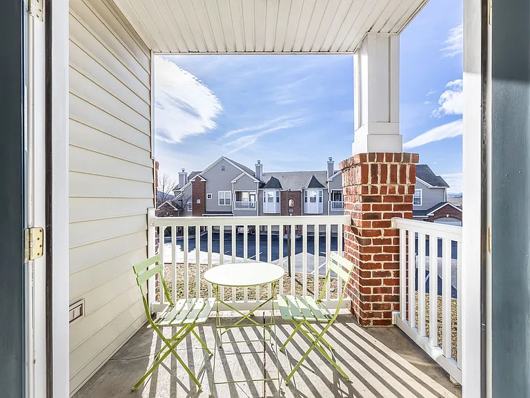 Carriage Hill Apartments — Photo 17