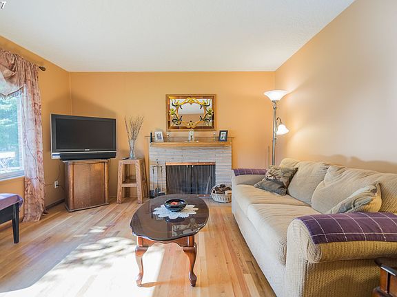 5th image of 103 S Nashville Way