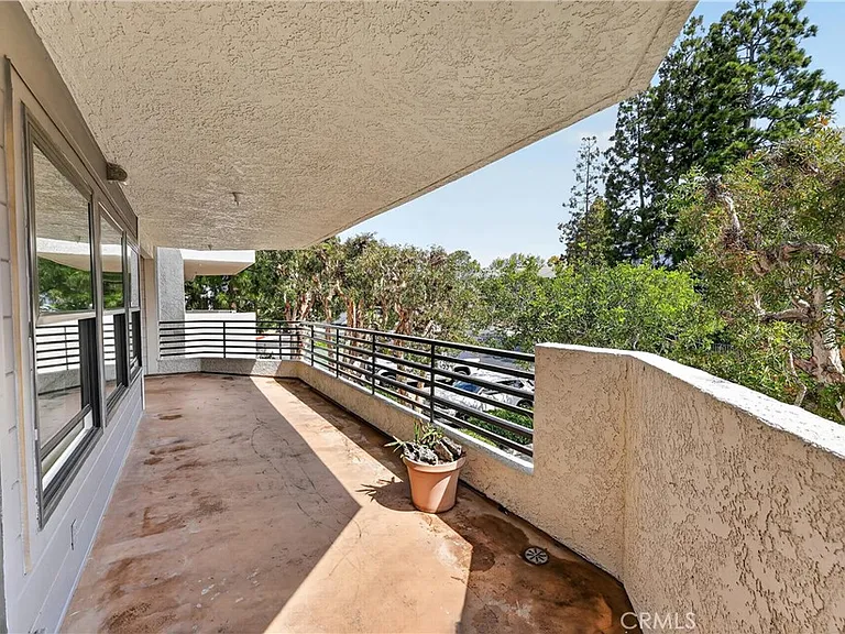 950 Cagney Ln #207 — Photo 25