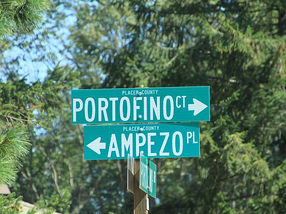 Ampezo is a dead end street