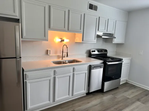 814 Lasalle Ave #7, Hampton, VA 23669