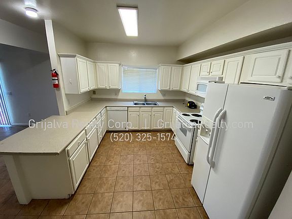 3rd image of 1410 E Lee St S #1 & 2