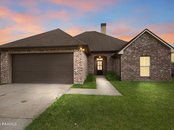 102 Forest Creek Dr, Scott, LA 70583