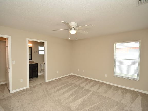4th image of 8 Pine Hill Ln #B