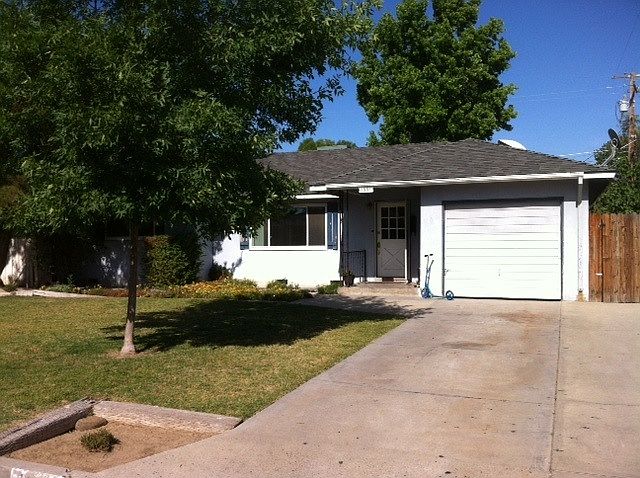 1st image of 1931 N Mayfair Dr