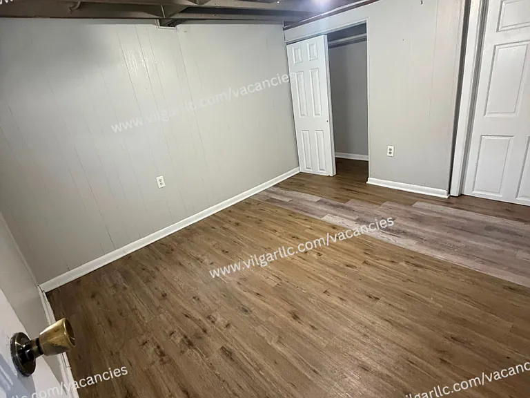 1007 Becker St — Photo 16