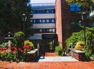 20 Canterbury Road #1P, Great Neck, NY 11021