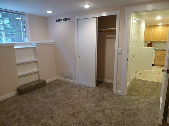 5th image of 123 Bellevue Ave E APT K