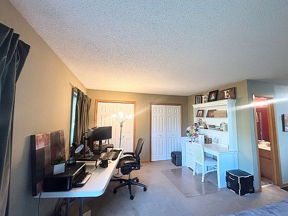 4th image of 5640 Pompano Dr