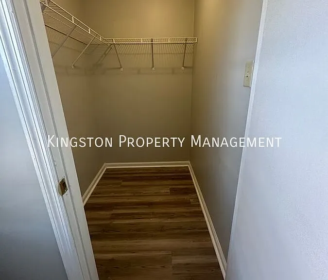 200 Summit Dr #6 — Photo 20