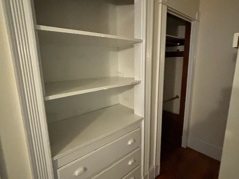 18 Maple St — Photo 8
