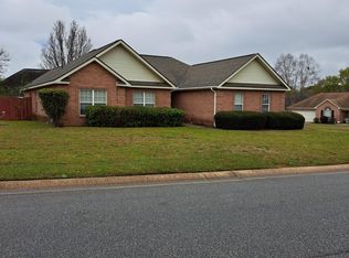 300 Links View Dr, Bonaire, GA 31005