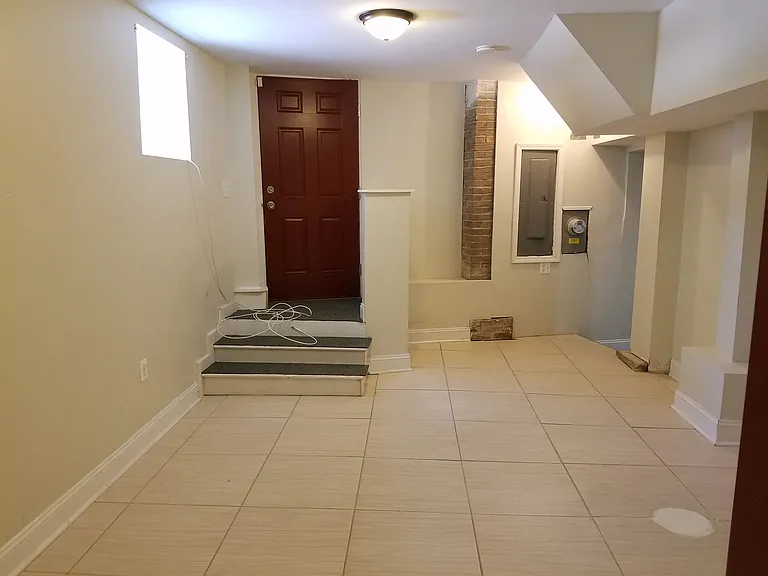 804 Hollins St #1 — Photo 31