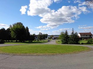 8 Rivers Edge Cir, Ogdensburg, NY 13669