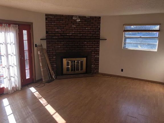 4th image of 108 Sierra Blanca Ave