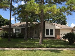 1505 Lanier Dr, League City, TX 77573