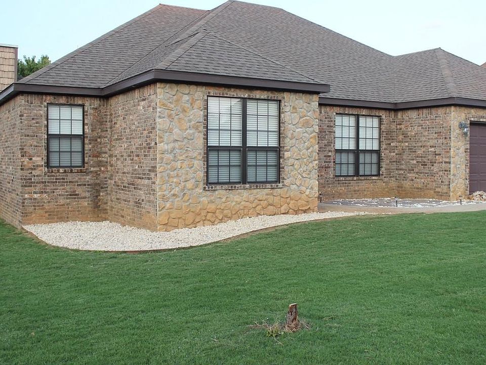 1st image of 4242 E Broomsage Dr