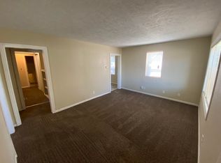 2302 N Weller Ave, Springfield, MO 65803