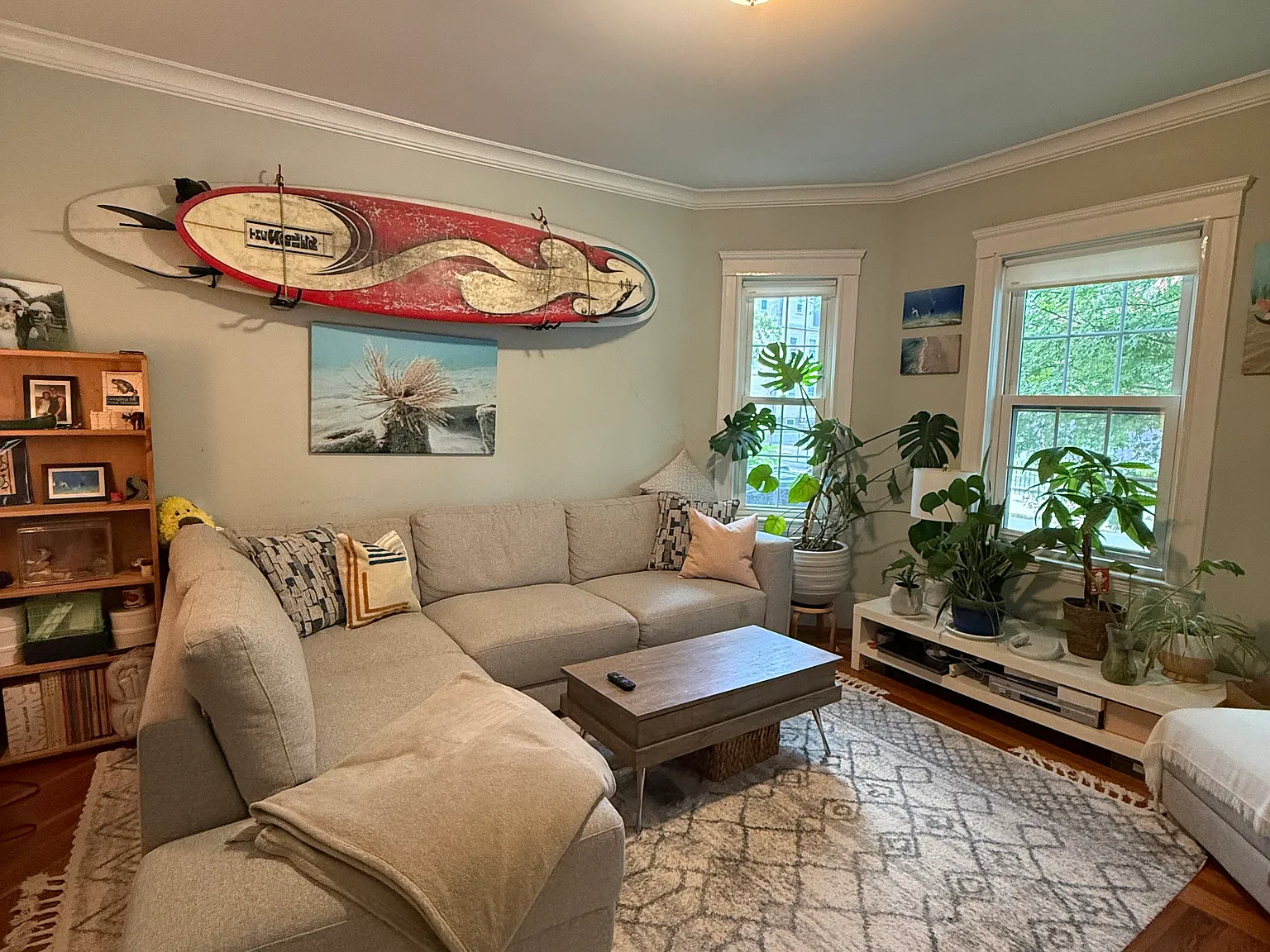 2 bed, 1000 sqft, $3,700 — Photo 2