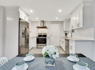 13 Carson Rd, Woburn, MA 01801