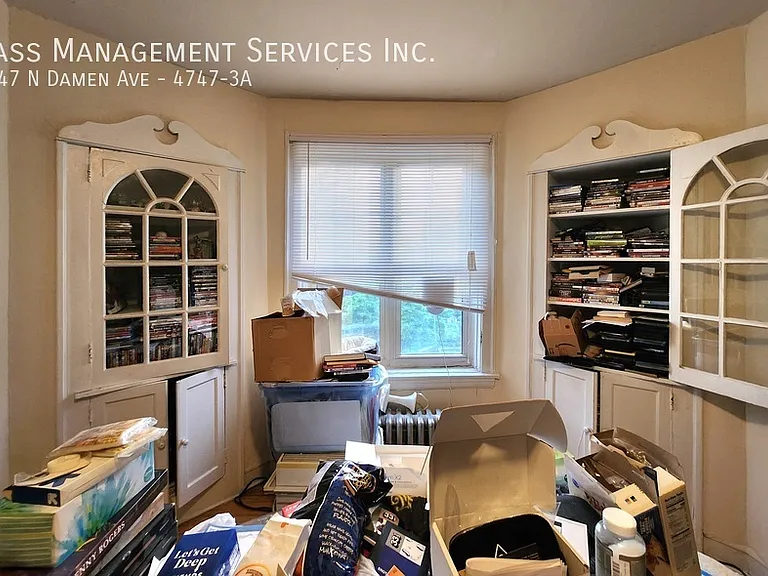 4747 N Damen Ave #3A — Photo 2