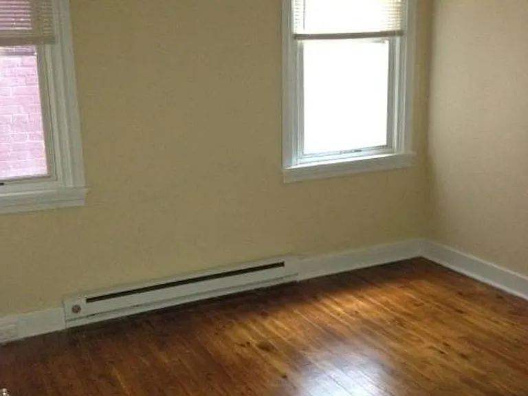 142 S Hanover St #1 — Photo 6