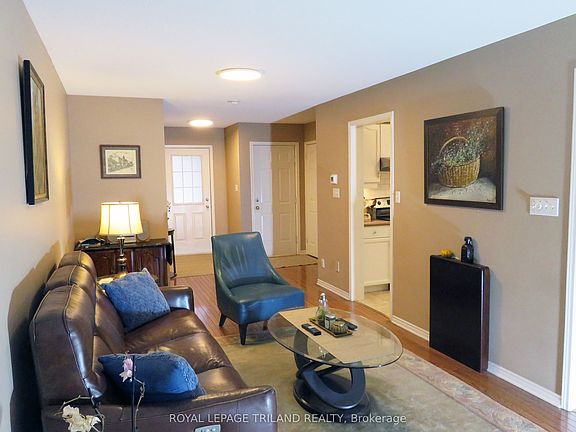 4th image of 505 Proudfoot Ln #25