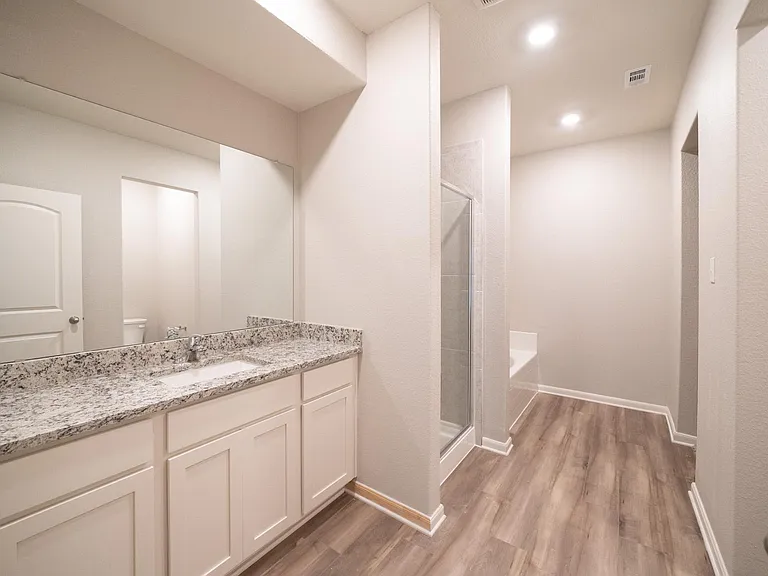 128 Emma Dr — Photo 28