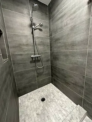 Rented by Besen Partners, LLC | media 12