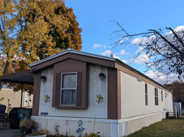 205 Maple Ct, Muskegon, MI 49445