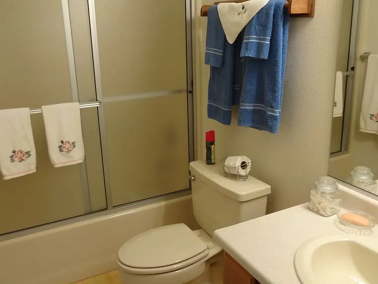 3288 Jamaica Blvd S — Photo 14