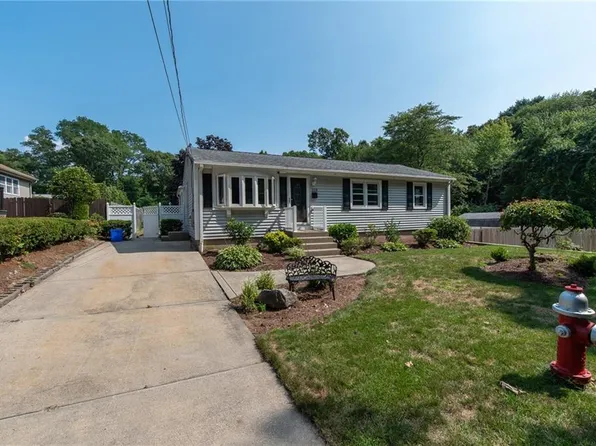 158 Almy St, Warwick, RI 02886