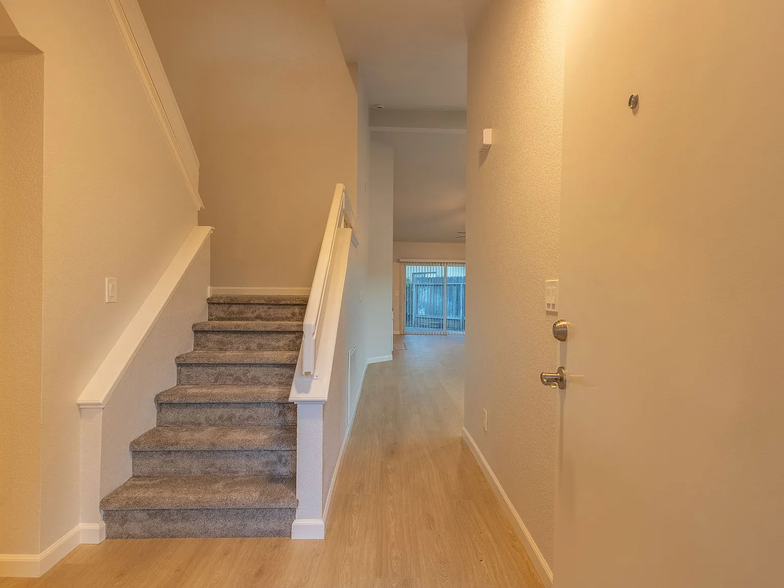 3 bed, 1740 sqft, $2,600 — Photo 3